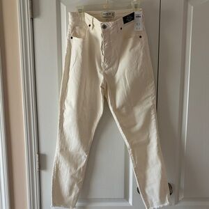 NWT Abercrombie White Super Skinny Ankle High Rise Curve Love Jeans size 30/ 10
